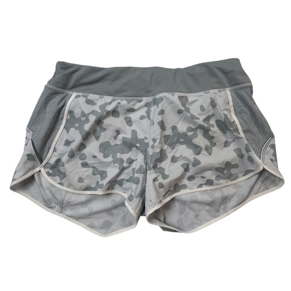 Athleta Women's Gray Camo Leopard Running Shorts Size M Activewear - Picture 1 of 6
